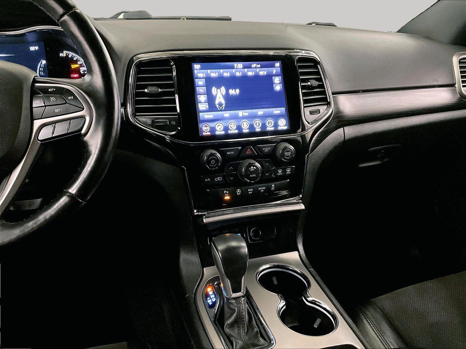 Used 2021 Jeep Grand Cherokee Laredo X image 6