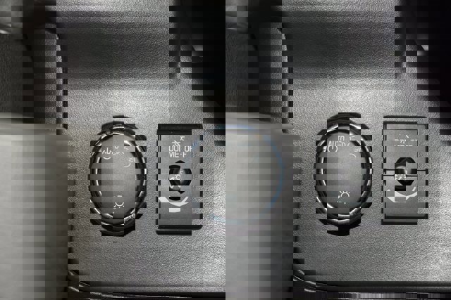 New 2026 Chevrolet Express 3500 w/ Power Convenience Package image 22