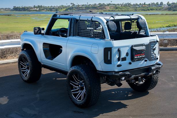 Used 2023 Ford Bronco 2-Door w/ Sasquatch Package AWD/4WD image 11
