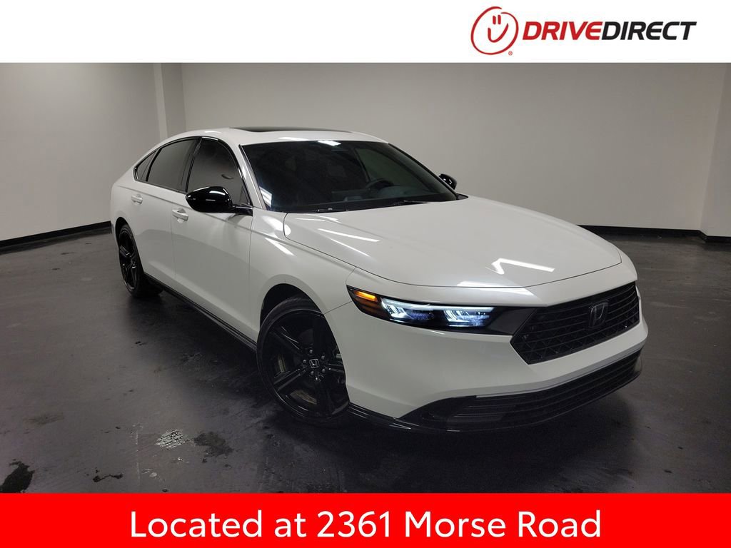 Used 2025 Honda Accord Sport image 1