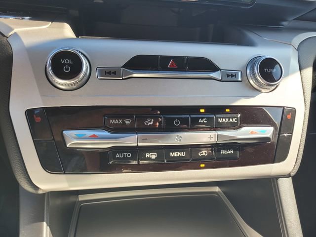 Certified 2022 Ford Explorer XLT image 23