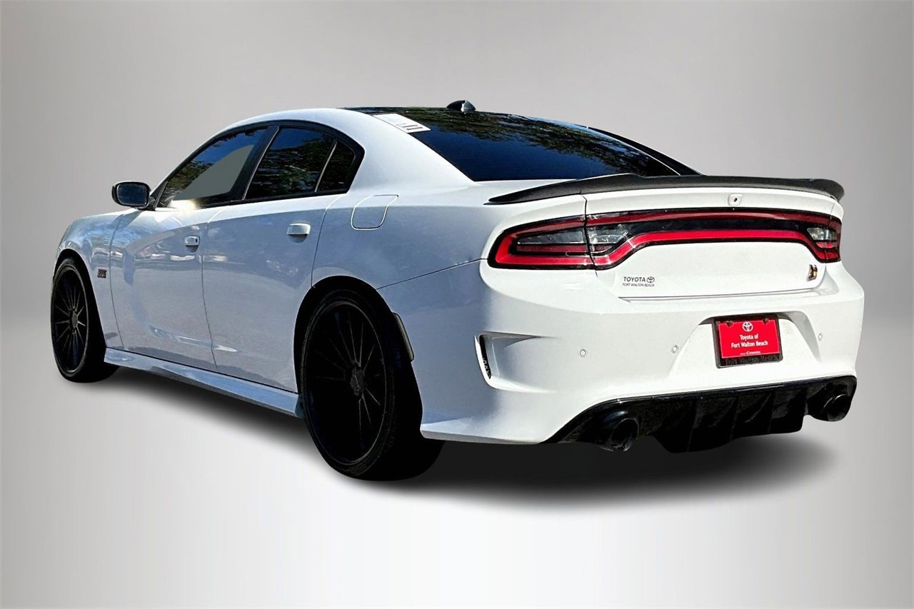 Used 2022 Dodge Charger Scat Pack image 4