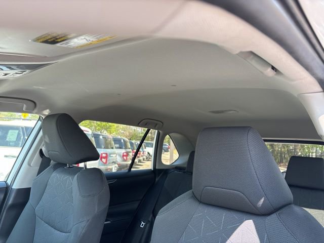 Used 2022 Toyota RAV4 XLE image 29