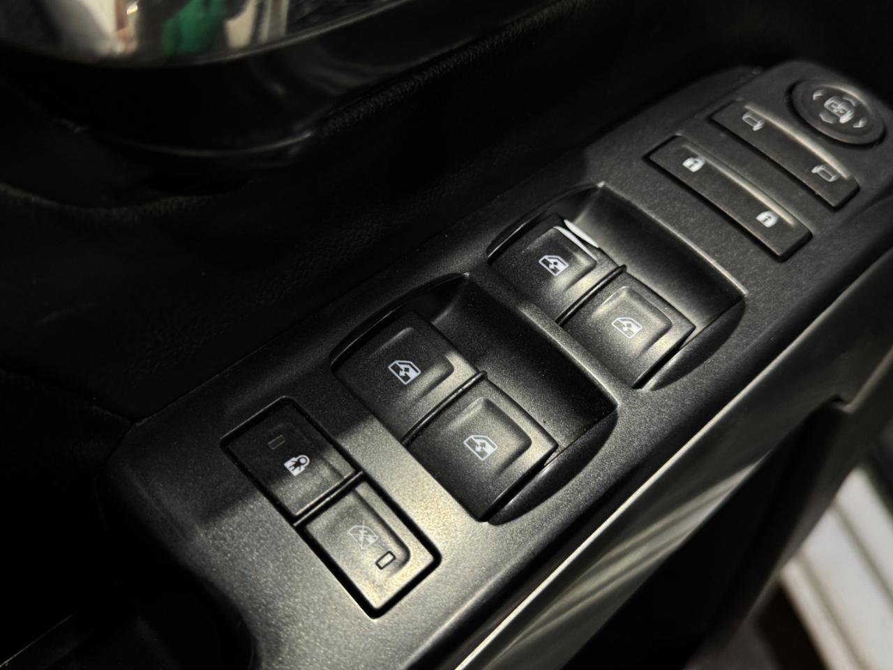 Used 2015 Chevrolet Silverado 2500 LT w/ LT Convenience Package AWD/4WD image 3