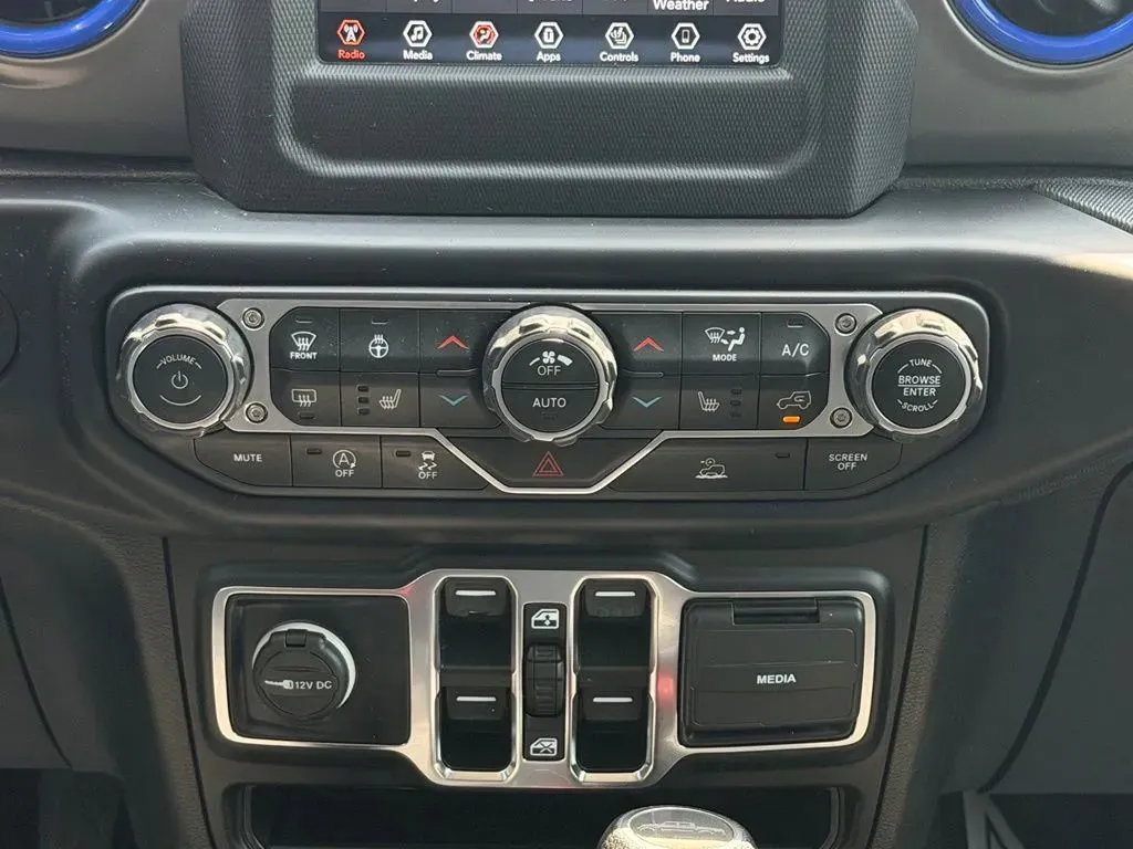 Used 2021 Jeep Gladiator Sport AWD/4WD image 25