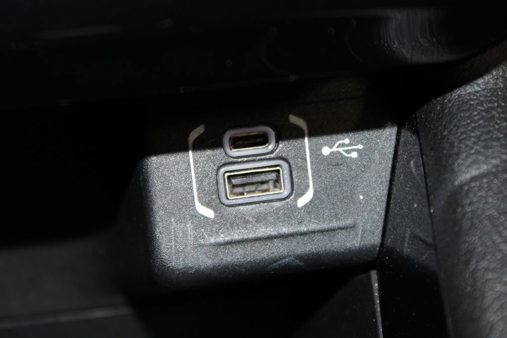 Used 2025 Jeep Compass Trailhawk AWD/4WD image 40