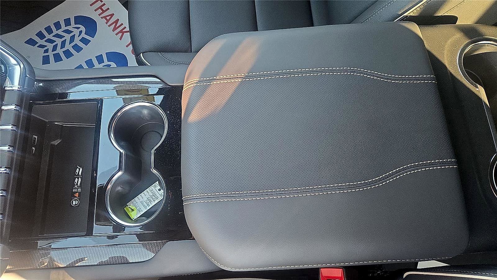 New 2026 GMC Yukon Elevation w/ LPO, Floor Liner Package image 38