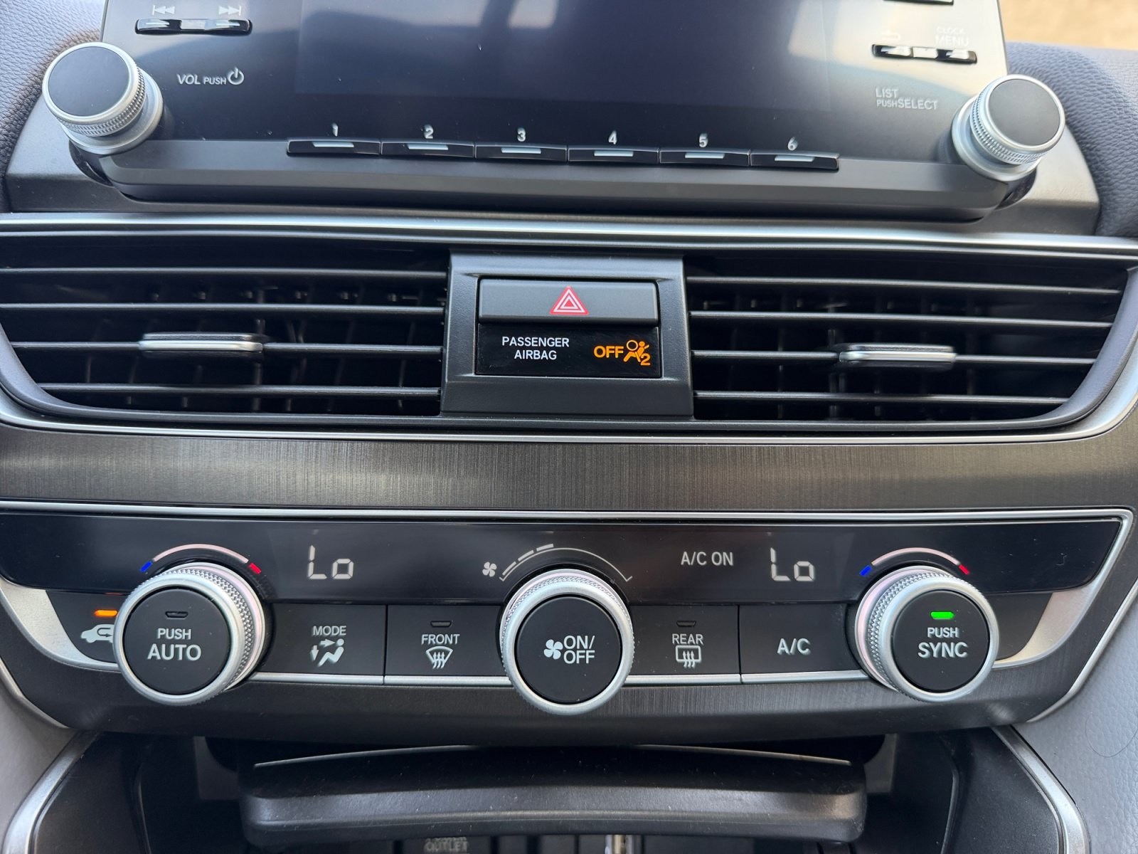 Used 2020 Honda Accord LX image 11