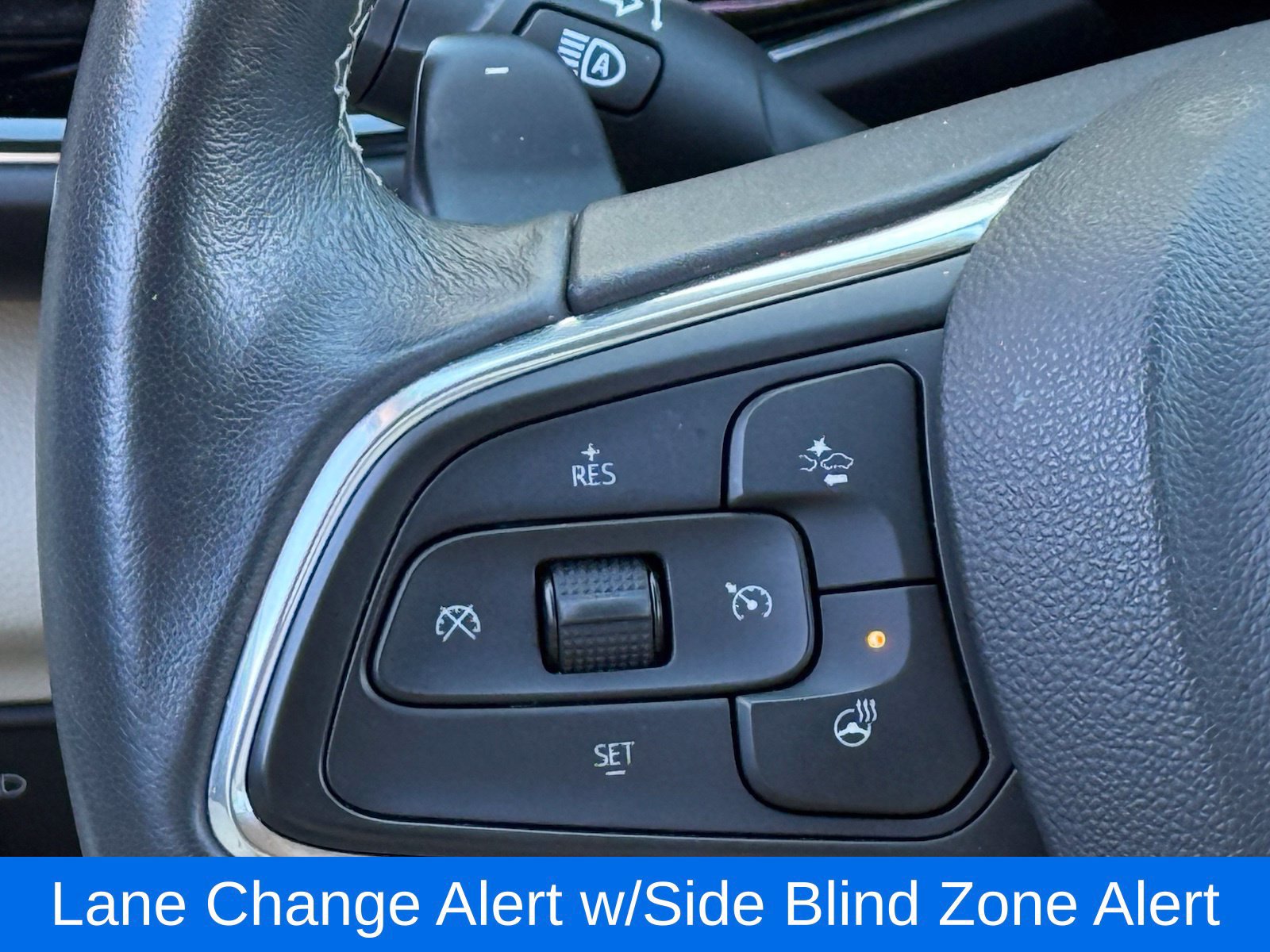 Used 2023 Buick Envision Avenir AWD/4WD image 38