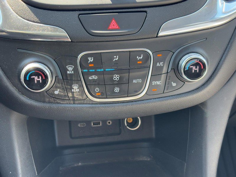 Used 2019 Chevrolet Equinox LT image 22