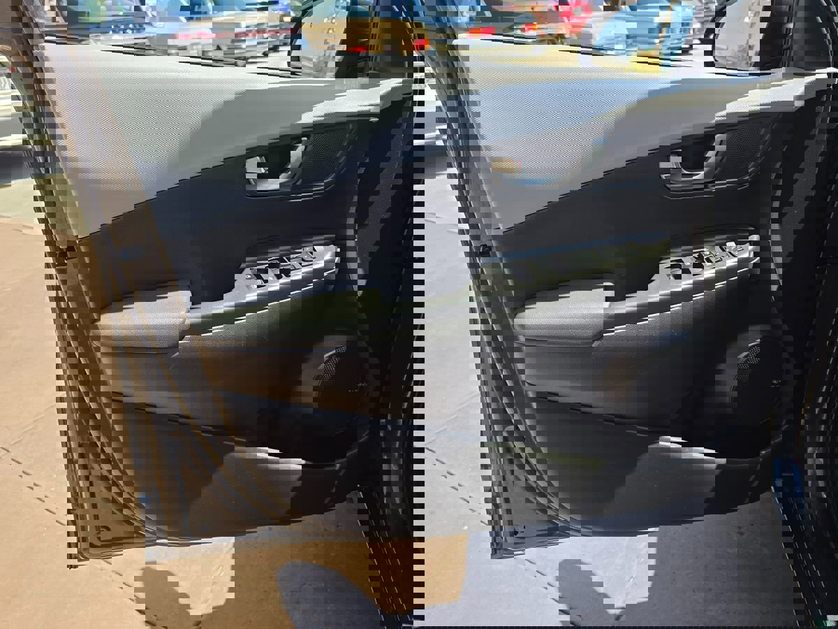 Used 2021 Hyundai Kona Ultimate image 27