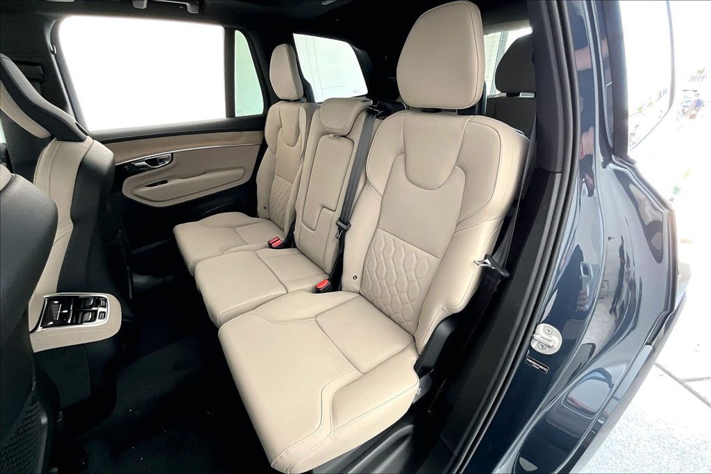 New 2026 Volvo XC90 B5 Plus AWD/4WD image 22