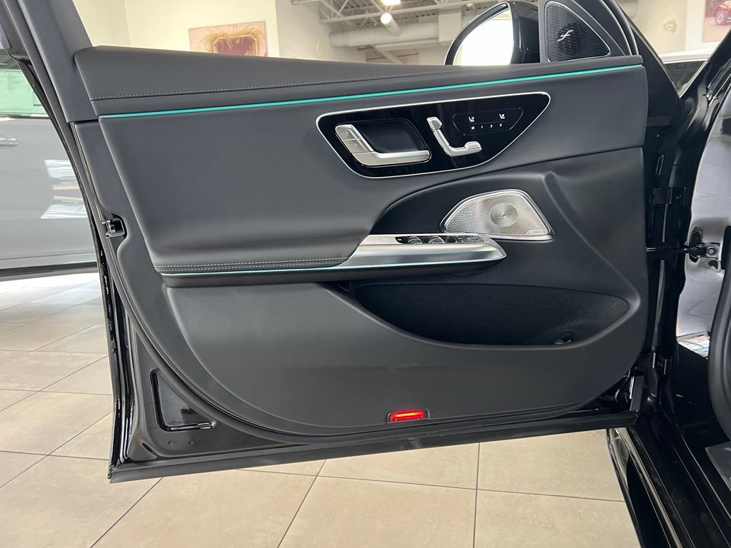 New 2026 Mercedes-Benz E 53 AMG e 4MATIC Sedan image 10