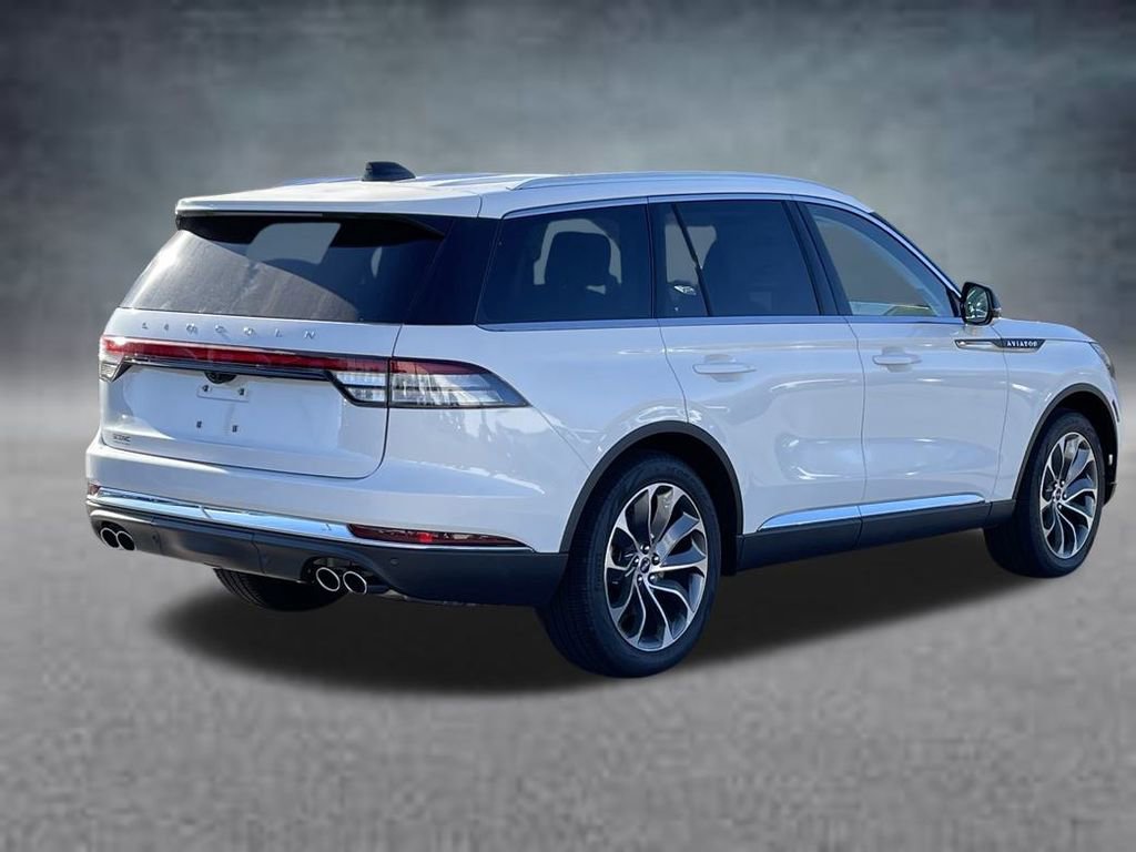 New 2026 Lincoln Aviator Reserve w/ Illumination Package image 3
