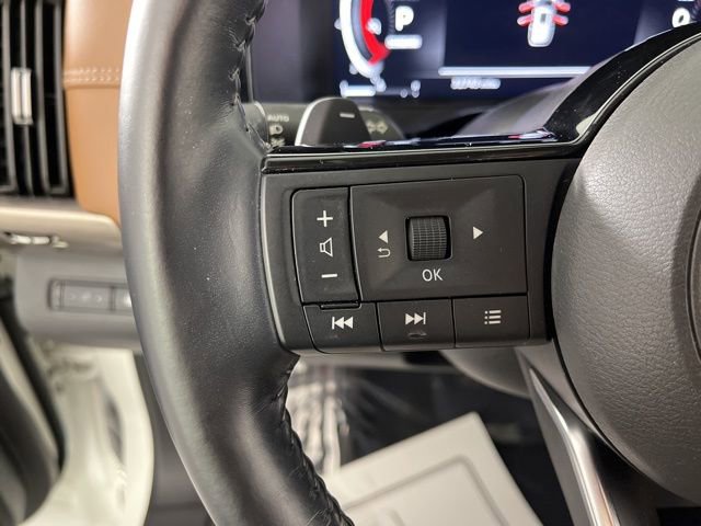 Used 2023 Nissan Pathfinder Platinum w/ Cargo Package image 23