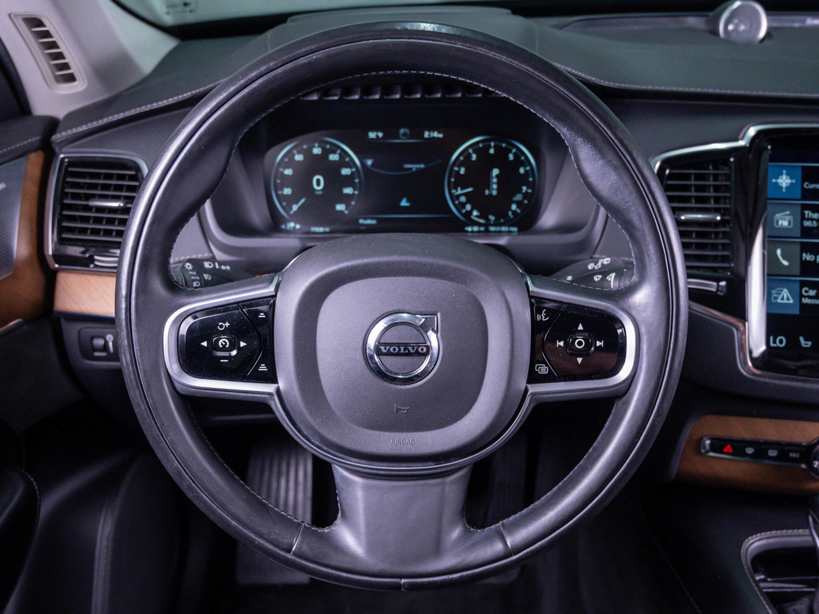 Used 2018 Volvo XC90 T6 Inscription w/ Convenience Package AWD/4WD image 16