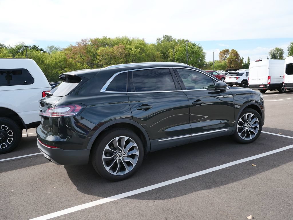 Used 2023 Lincoln Nautilus Reserve AWD/4WD image 5