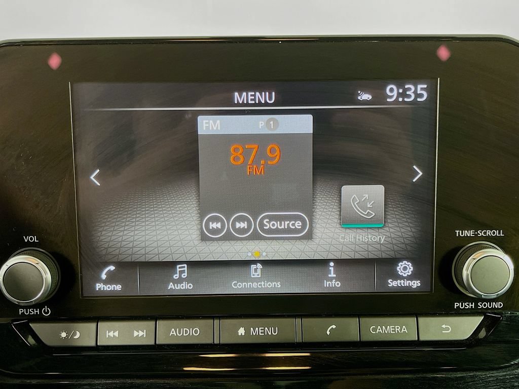 Used 2025 Nissan Pathfinder Rock Creek AWD/4WD image 18