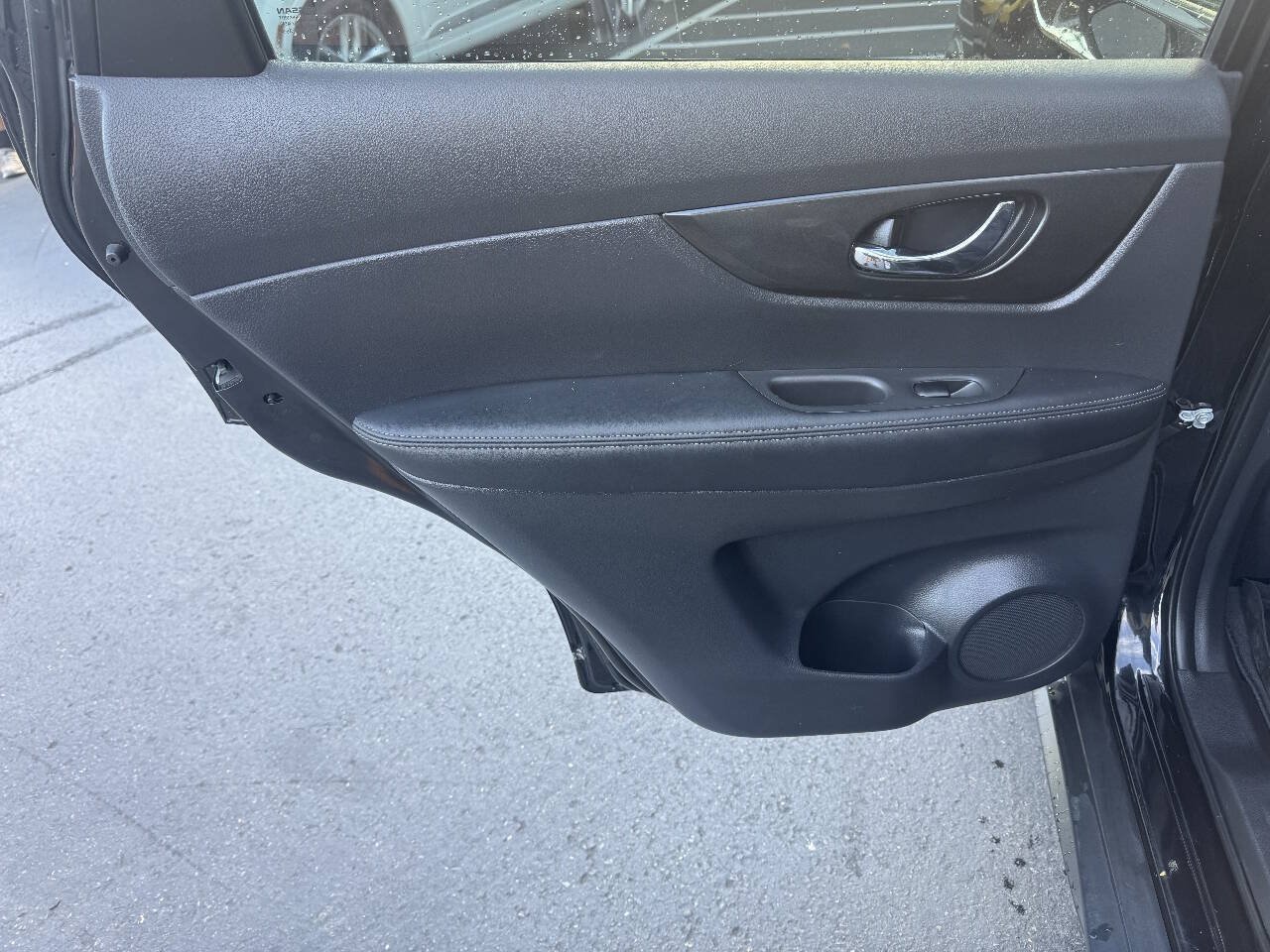 Used 2019 Nissan Rogue SV AWD/4WD image 14