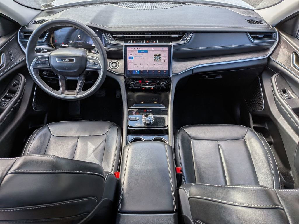 Certified 2023 Jeep Grand Cherokee L Limited w/ Black Appearance Package image 23