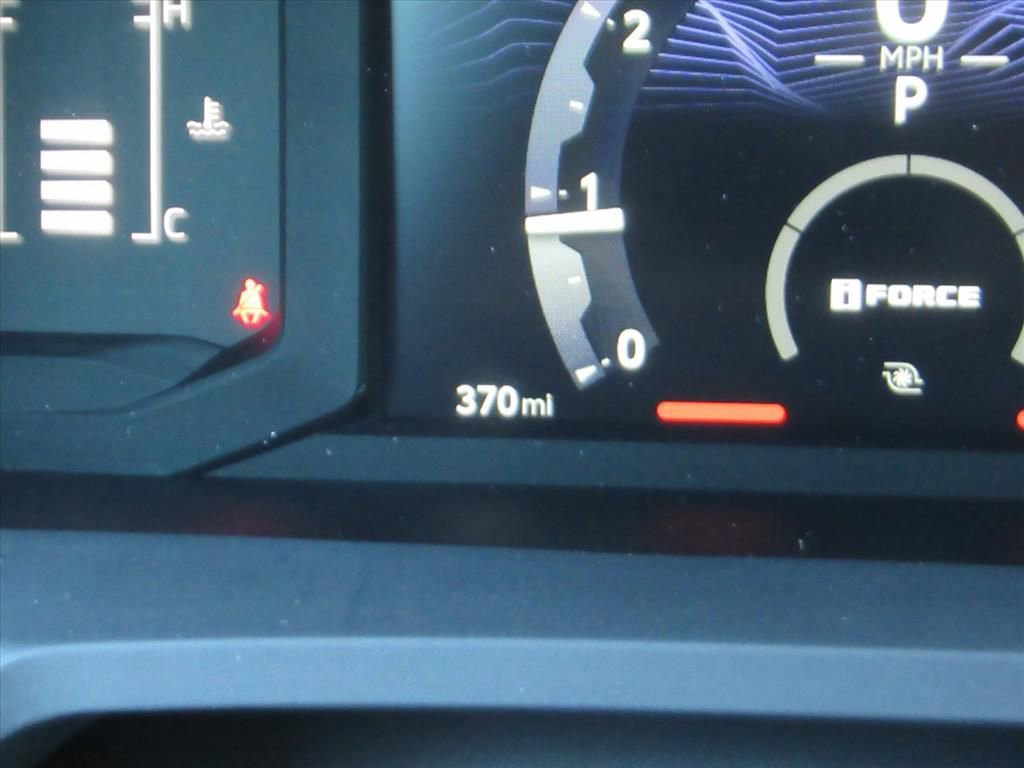 Used 2025 Toyota Tacoma SR image 27