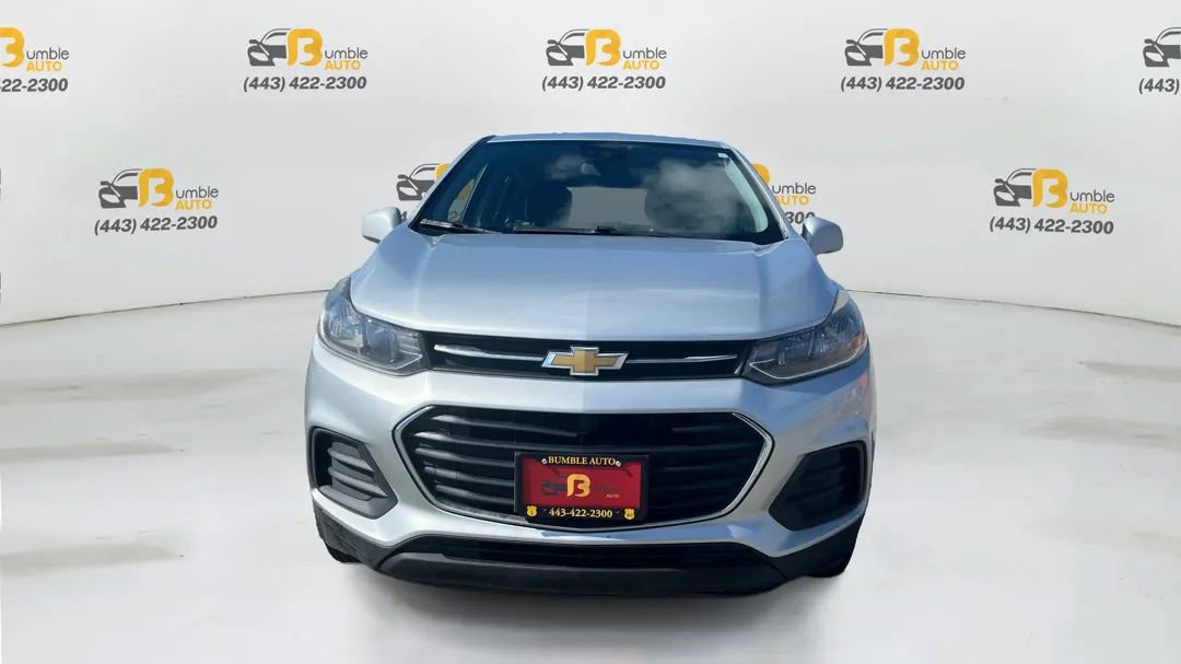 Used 2018 Chevrolet Trax LS image 2