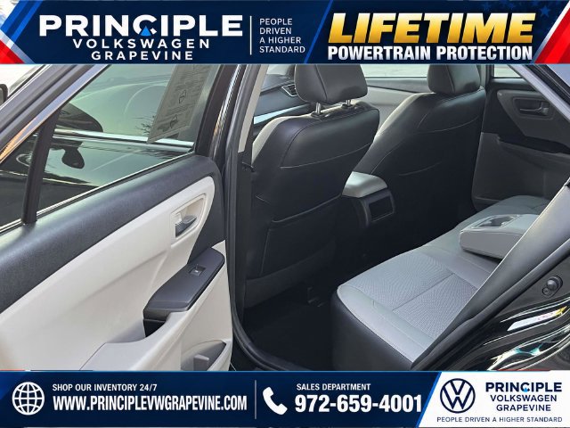 Used 2017 Toyota Camry SE FWD image 22