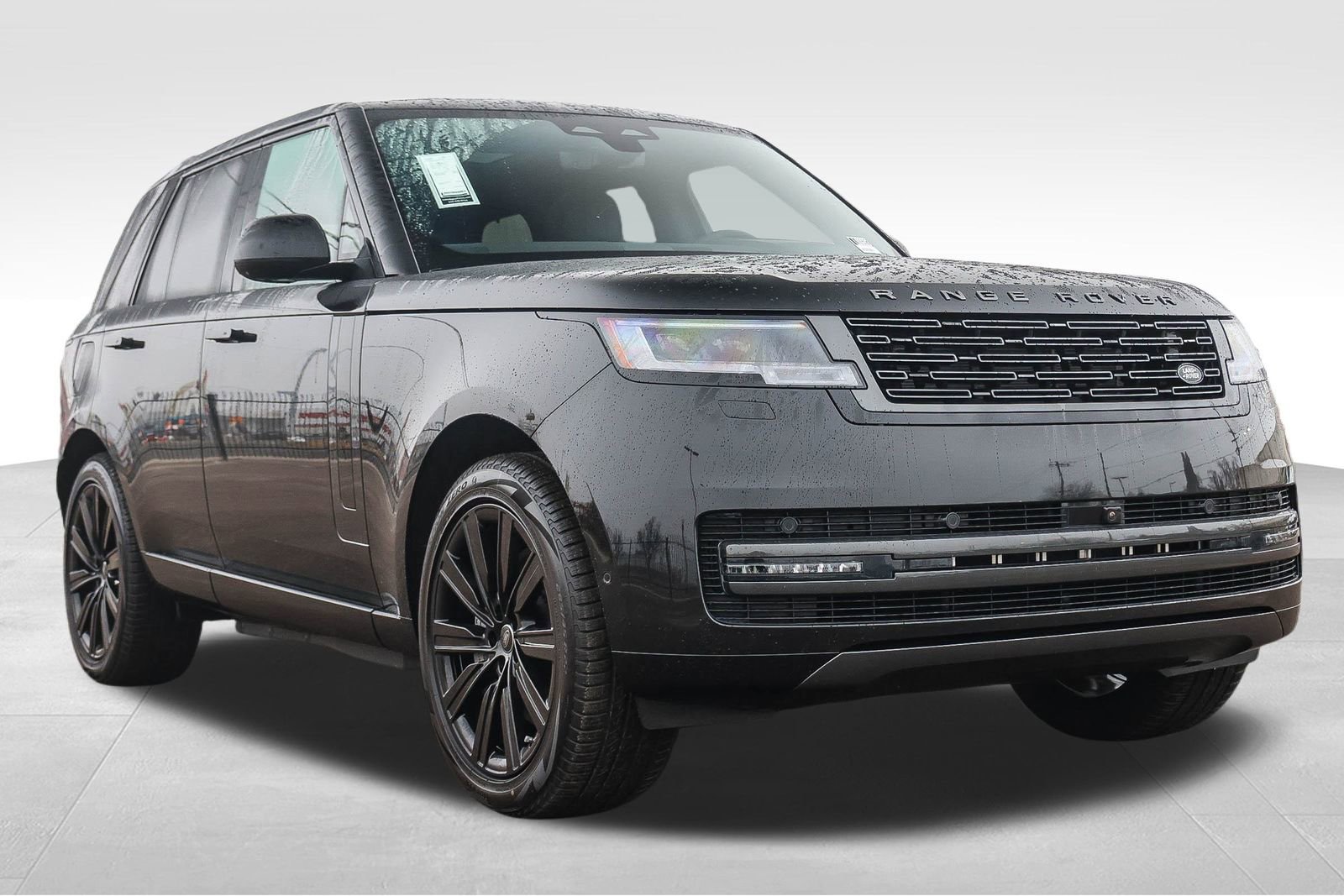New 2025 Land Rover Range Rover SE image 3