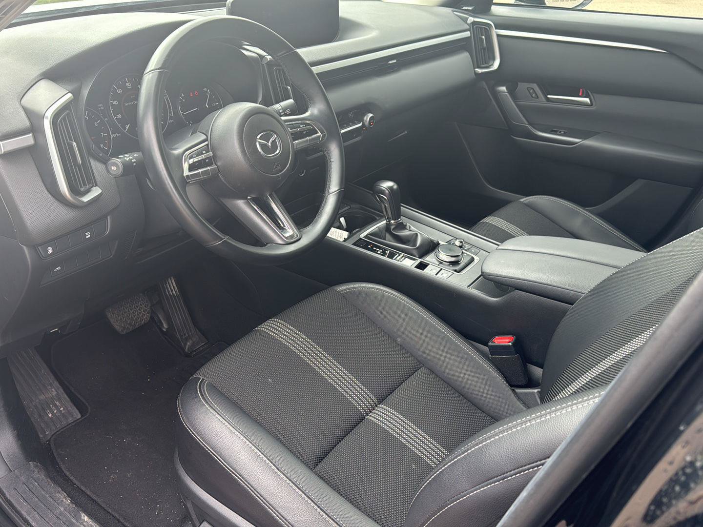 Used 2025 MAZDA CX-50 AWD 2.5 S w/ Premium Package image 11