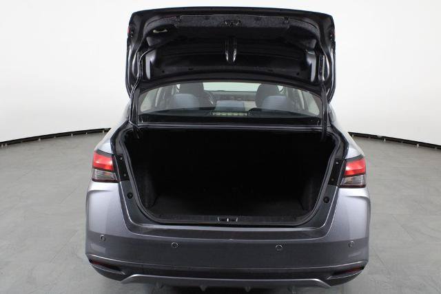 Certified 2020 Nissan Versa SV FWD image 14