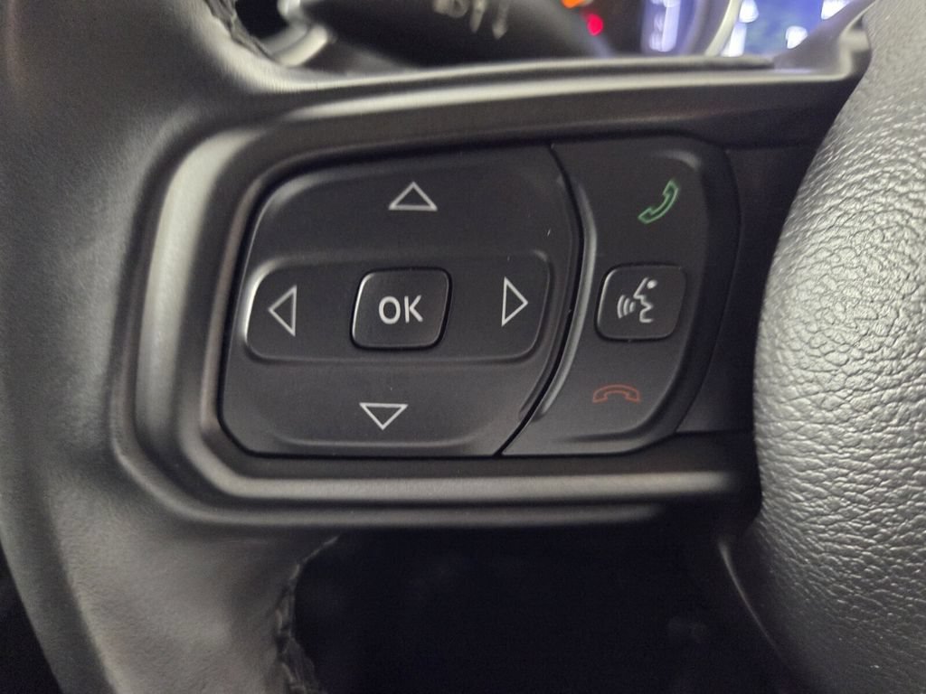Used 2021 Jeep Gladiator Sport AWD/4WD image 17