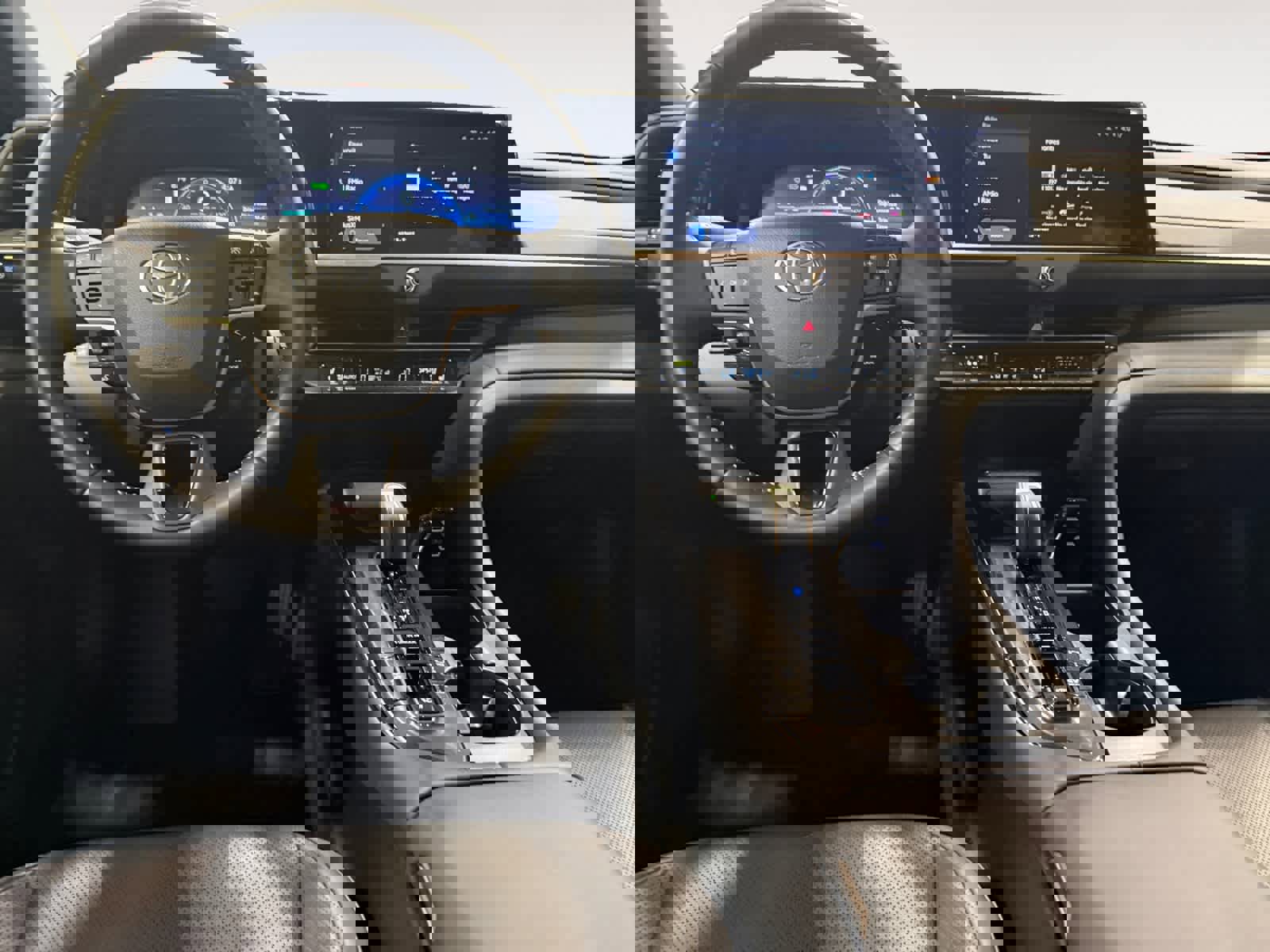 Used 2026 Toyota Crown XLE AWD/4WD image 11