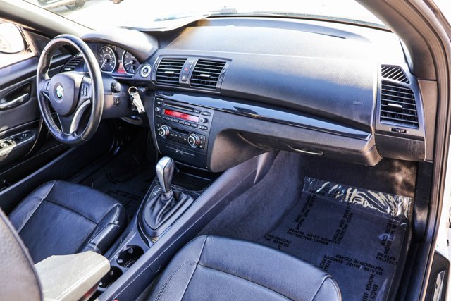 Used 2011 BMW 128i Convertible image 22