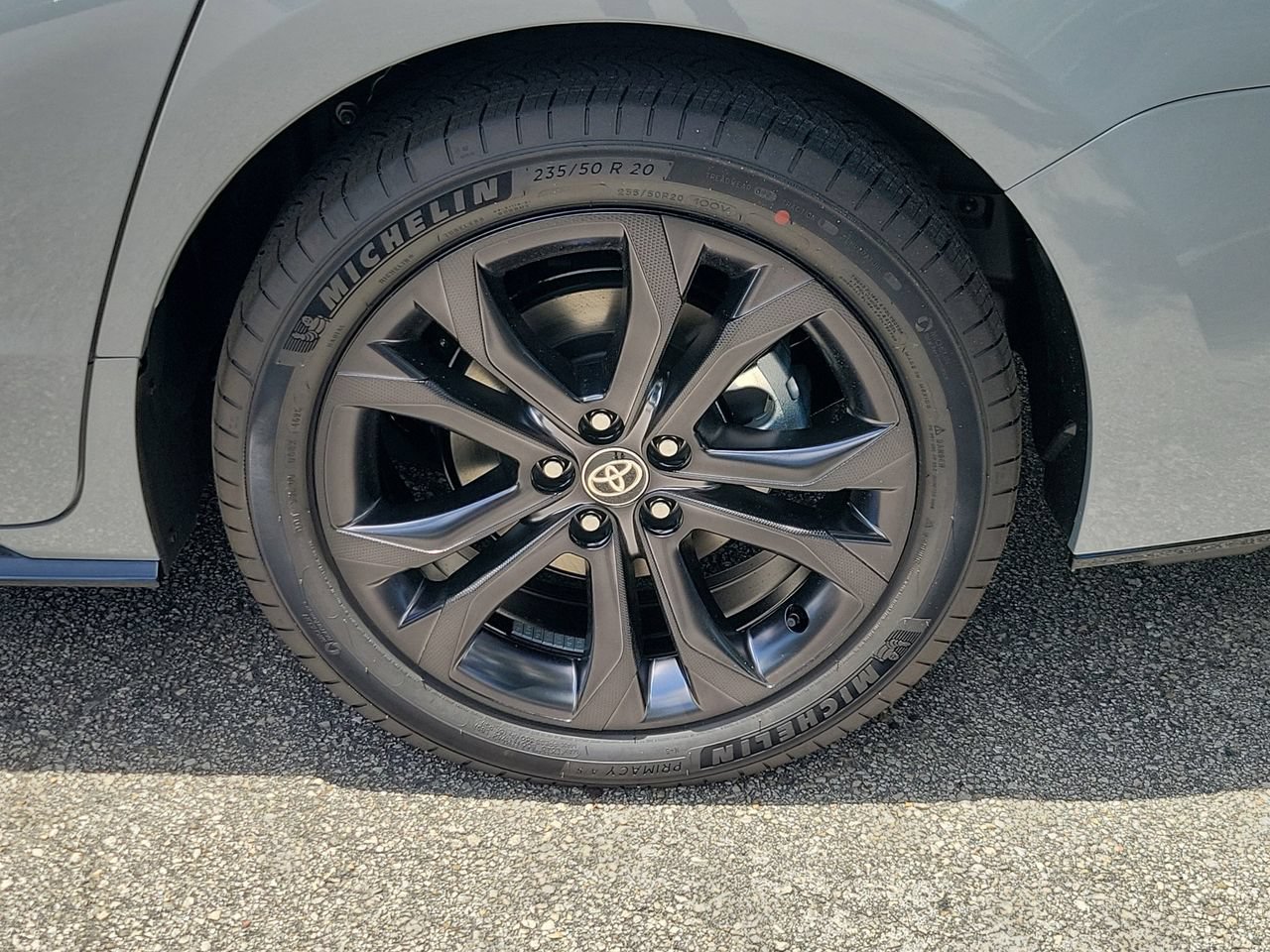 New 2026 Toyota Sienna XSE FWD image 5