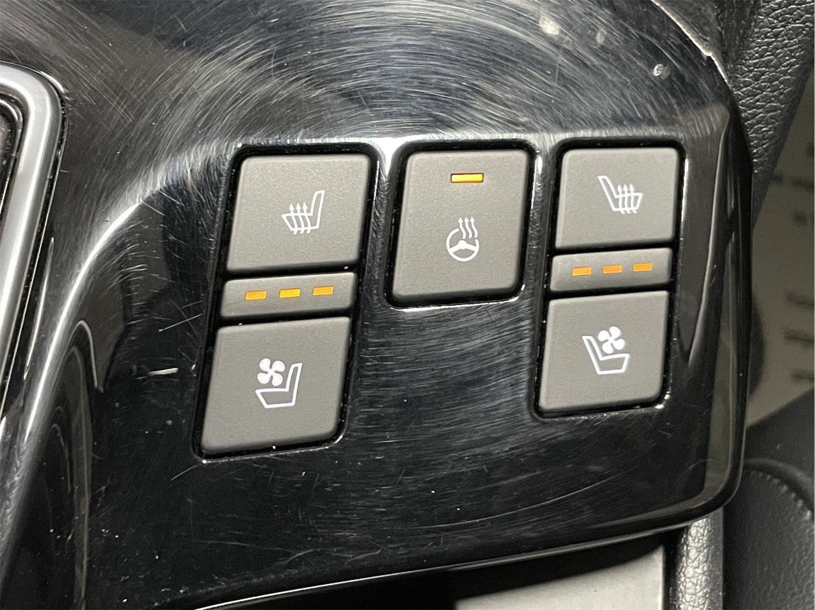 Used 2023 Kia Sportage SX image 31