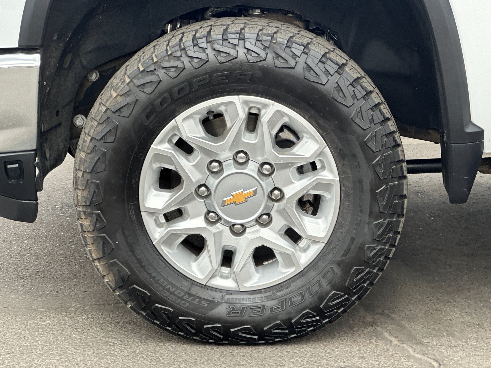 Used 2024 Chevrolet Silverado 2500 LTZ AWD/4WD image 25