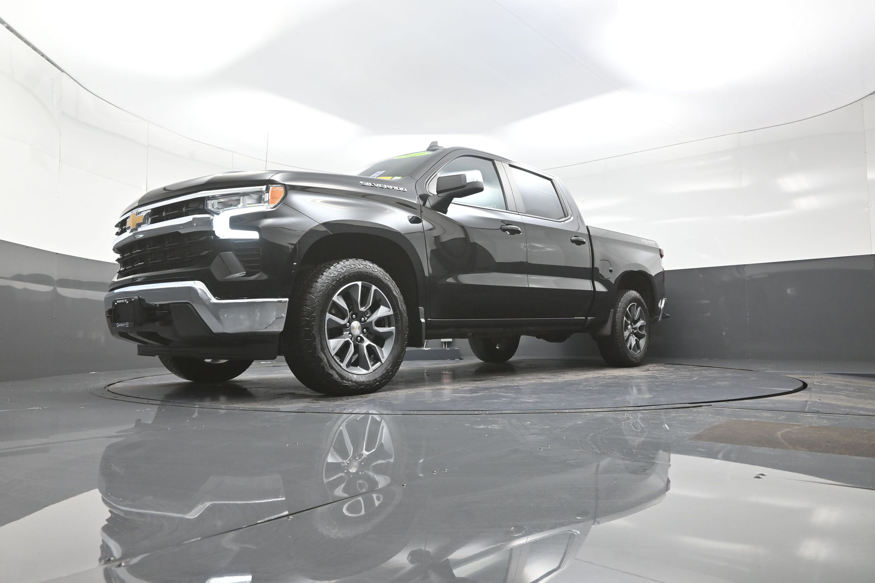 Used 2023 Chevrolet Silverado 1500 LT image 11