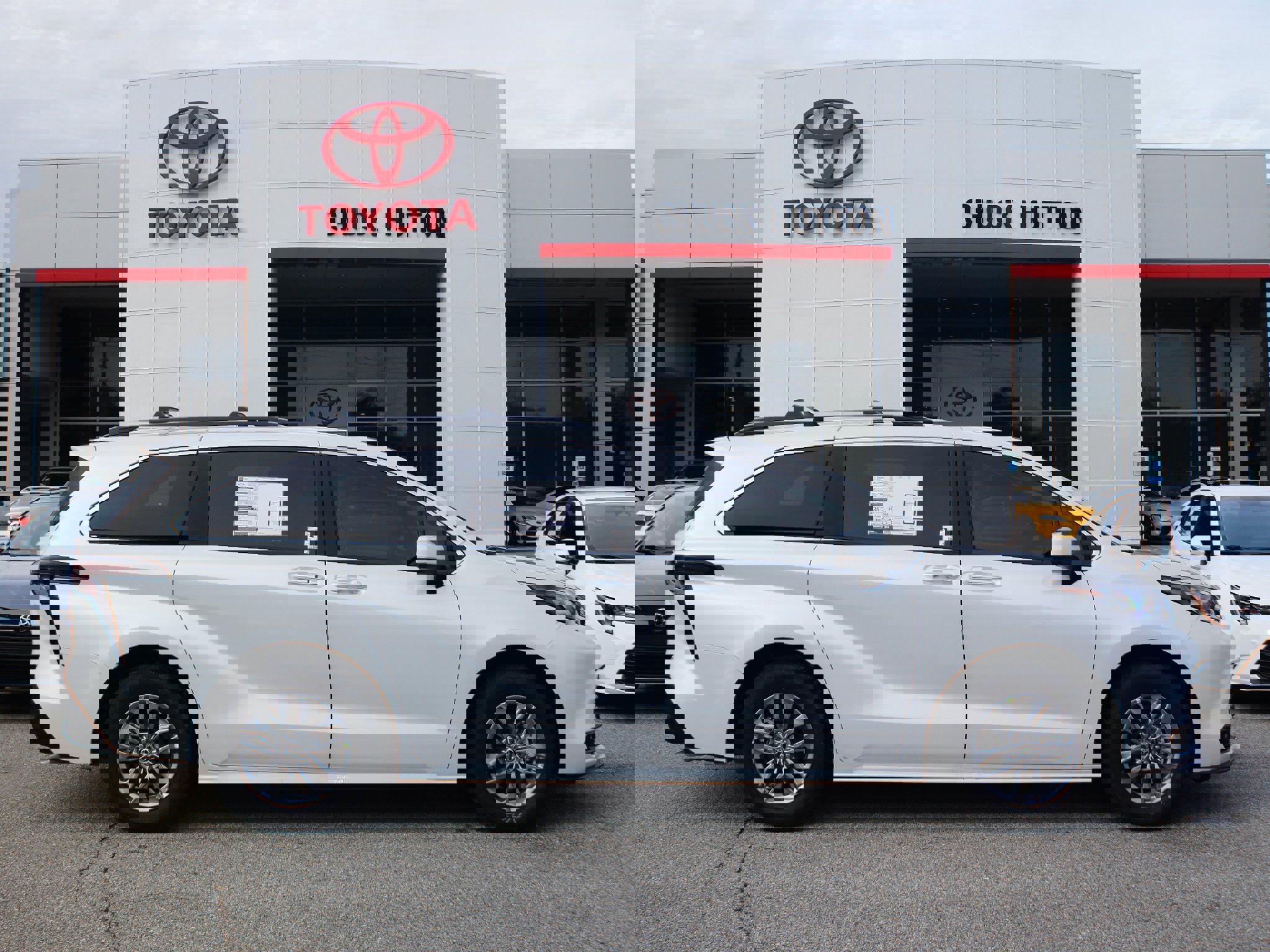 Used 2026 Toyota Sienna XLE image 13