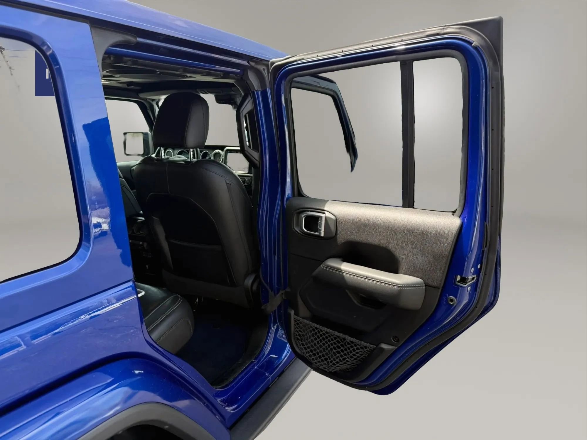 Used 2019 Jeep Wrangler Unlimited Sahara image 36