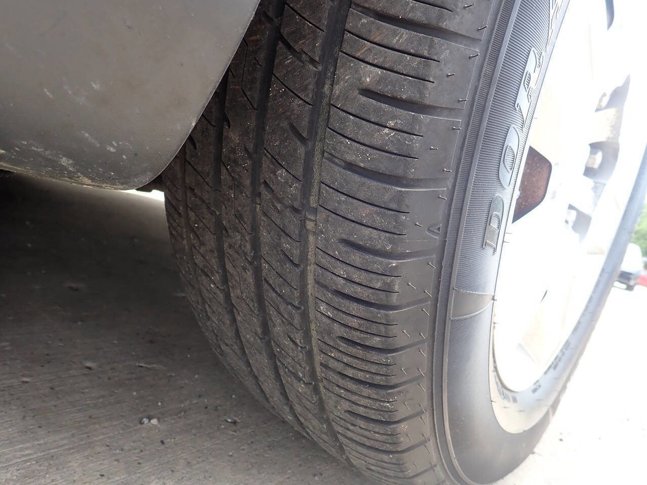 Used 2008 Dodge Grand Caravan SE FWD image 38