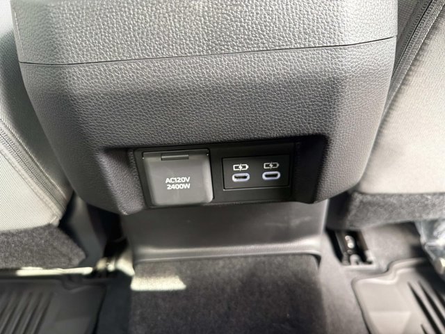 Certified 2025 Toyota Tacoma TRD Off-Road AWD/4WD image 21