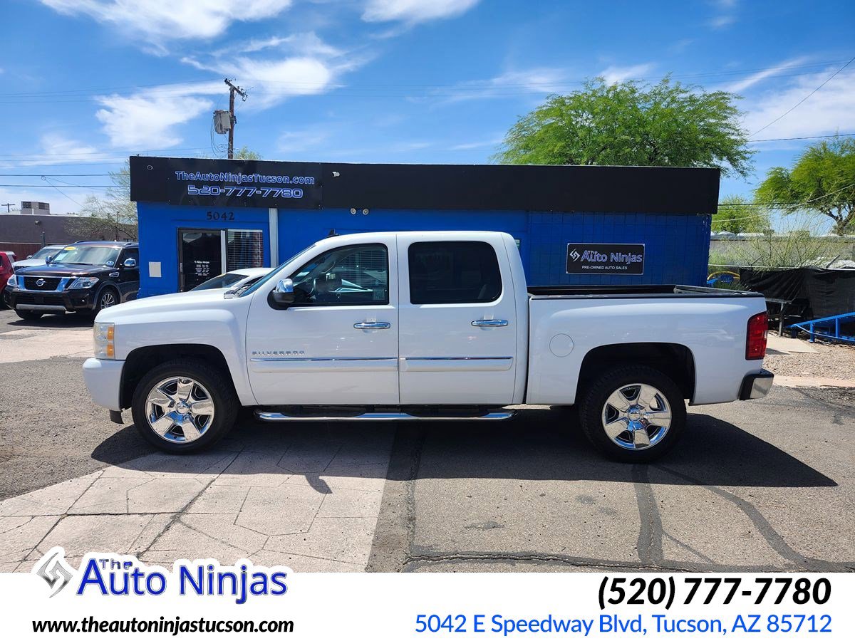 Used 2011 Chevrolet Silverado 1500 LT w/ Regional Value Package image 1