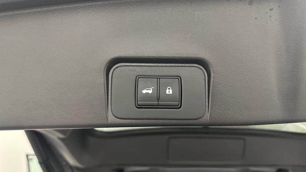 Used 2023 Nissan Rogue SV w/ SV Premium B Package image 26