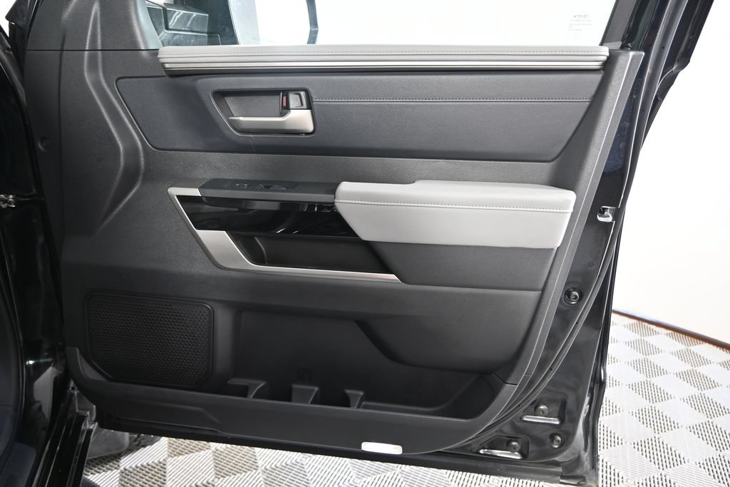 Used 2022 Toyota Tundra Limited AWD/4WD image 13
