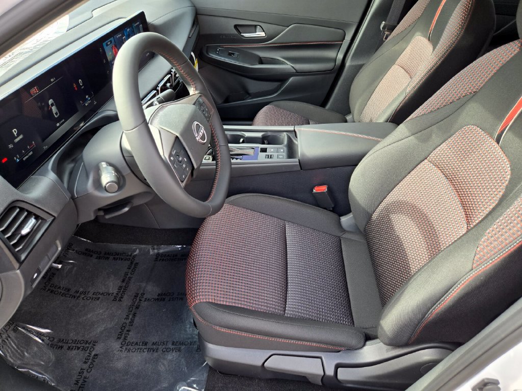 New 2027 Nissan Sentra SR w/ Floor Mat Package FWD image 10