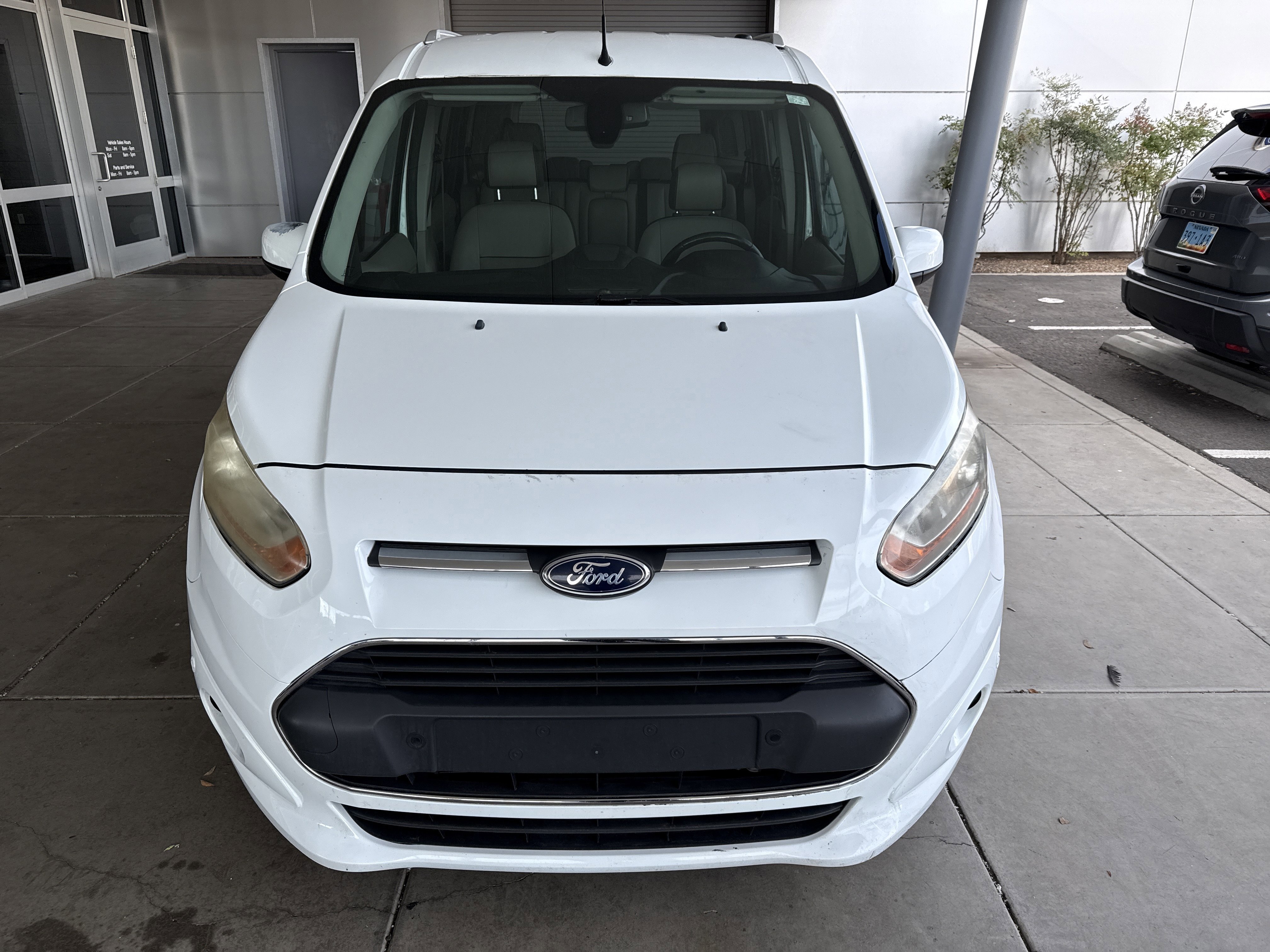 Used 2015 Ford Transit Connect Titanium image 2