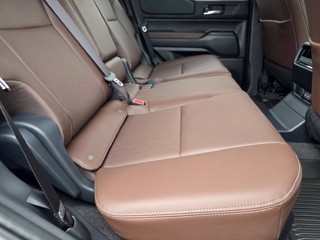 New 2027 Toyota Land Cruiser AWD/4WD image 13