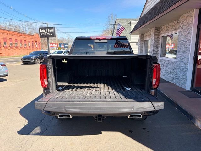 Used 2024 GMC Sierra 1500 AT4 w/ Technology Package AWD/4WD image 13