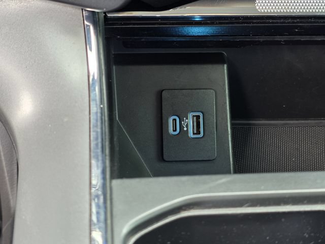 Used 2021 Ford F150 Lariat w/ Equipment Group 502A High AWD/4WD image 22