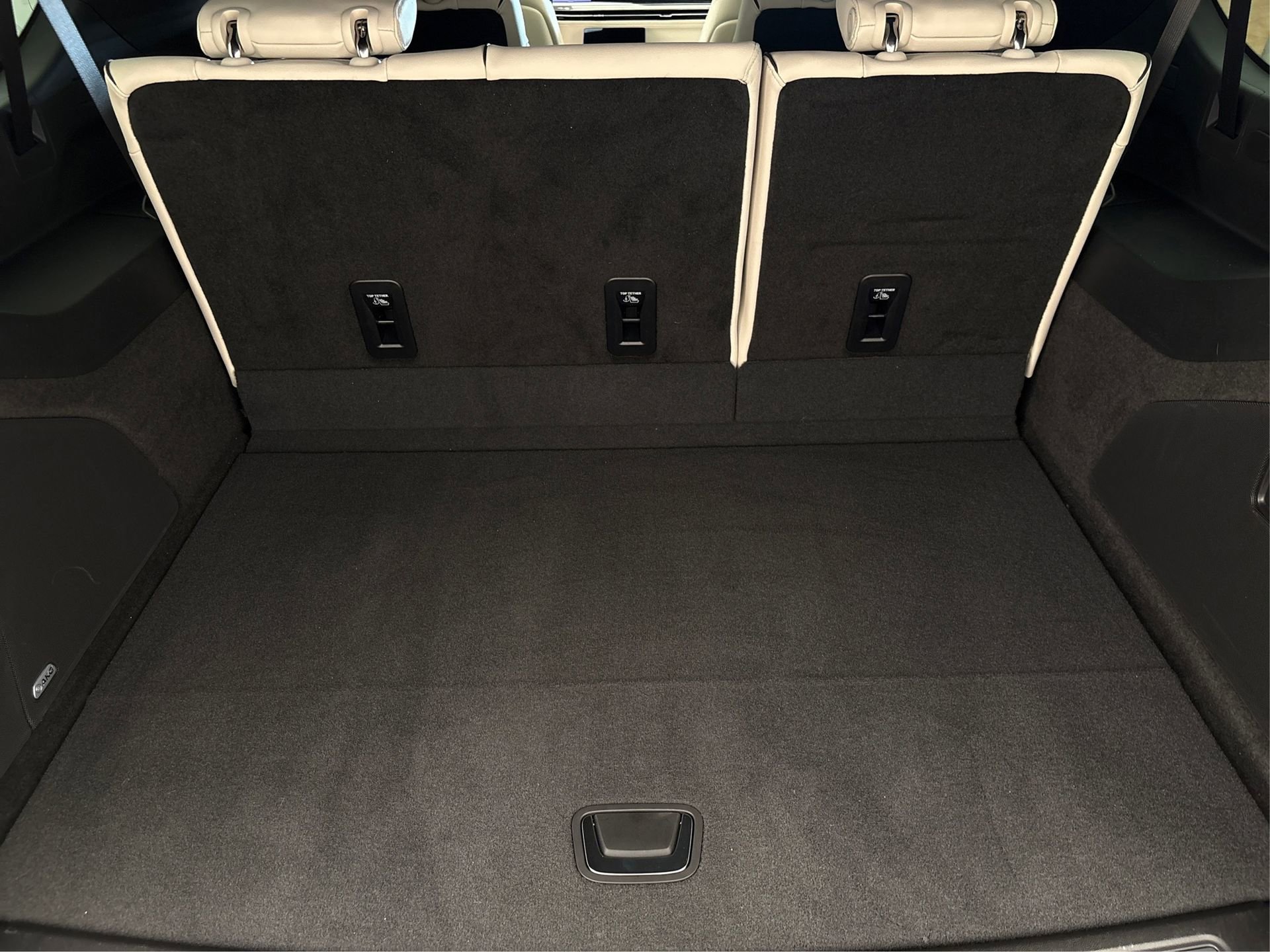 New 2025 Cadillac Escalade ESV Sport w/ Touring Package image 11